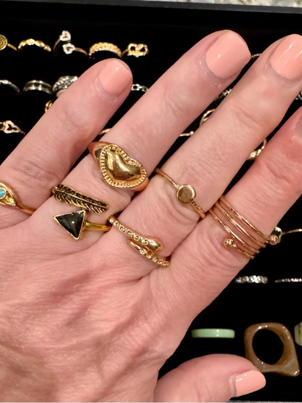 100 Fashion Rings 💍 Mystery Lot | Gold & Silver Tone | Reseller Bundle | $29 WOW - Picture 14 of 16